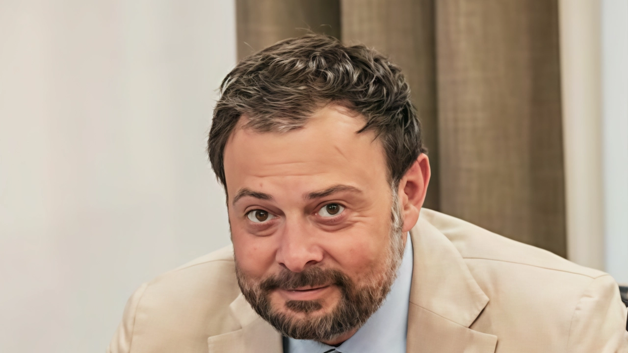 Vittorio Fantozzi chiama in causa il Pd a partire dai sindaco Del Chiaro e Fornaciari sulla modifica alle normative realizzata... Vittorio Fantozzi chiama in causa il Pd a partire dai sindaco Del Chiaro e Fornaciari sulla modifica alle normative realizzata...