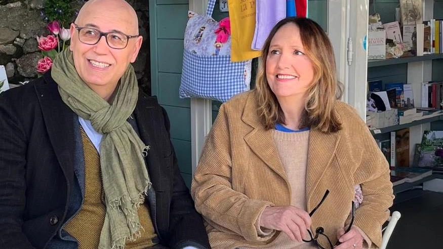 Pierpaolo Orlando e Alba Donati alla libreria Sopra la Penna (foto Borghesi) Pierpaolo Orlando e Alba Donati alla libreria Sopra la Penna (foto Borghesi)