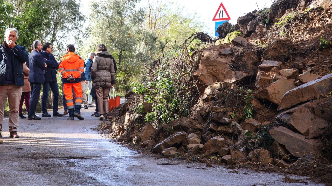 Il Comune di Vinci ha annunciato la chiusura di Via di Faltognano per lavori di ripristino post-alluvione, con costi di oltre 605mila euro. Il Comune di Vinci ha annunciato la chiusura di Via di Faltognano per lavori di ripristino post-alluvione, con costi di oltre 605mila euro.