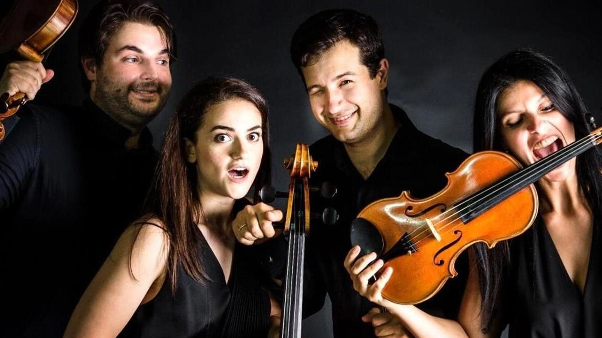 Il Quartetto Guadagnini esegue l'integrale dei Quartetti per archi di Šostakovič a Lucca, in un evento di grande rilevanza musicale e culturale. Il Quartetto Guadagnini esegue l'integrale dei Quartetti per archi di Šostakovič a Lucca, in un evento di grande rilevanza musicale e culturale.
