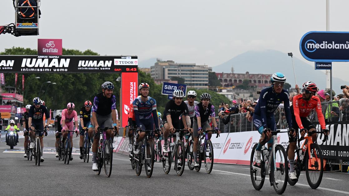 giro d italia modifiche alle circolazione degli autobus nel bacino di pisa