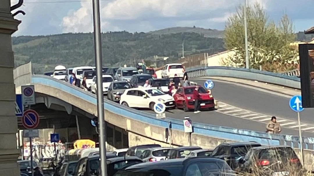 L'incidente sul cavalcavia dell'Affrico