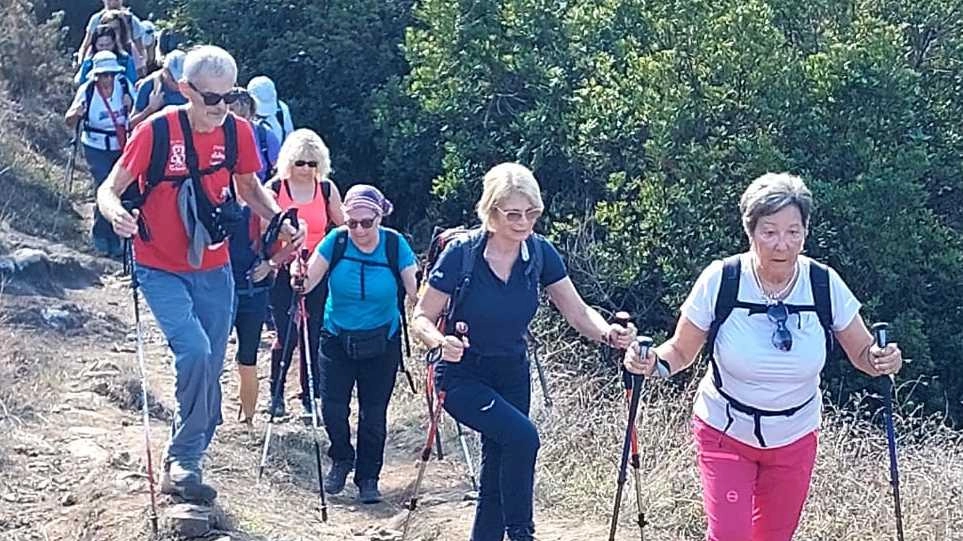Numerose le iniziative del Club alpino apuano che organizza gite ed escursioni alla scoperta delle nostre Alpi Numerose le iniziative del Club alpino apuano che organizza gite ed escursioni alla scoperta delle nostre Alpi