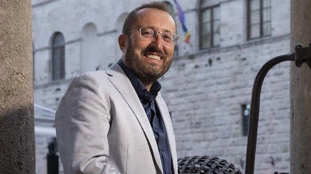 L’accostamento tra il Vino Nobile di Montepulciano, primo vino italiano a ottenere nel 1980 la Denominazione di Origine Controllata e... L’accostamento tra il Vino Nobile di Montepulciano, primo vino italiano a ottenere nel 1980 la Denominazione di Origine Controllata e...