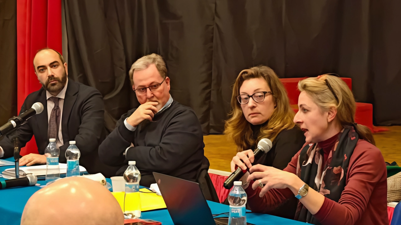 I rappresentanti del comitato San Donato durante l’ultima assemblea I rappresentanti del comitato San Donato durante l’ultima assemblea