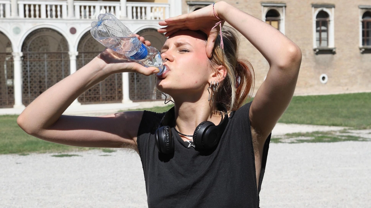 L’Autorità Idrica Toscana (Ait) lancia il primo video concorso regionale per gli studenti e le studentesse degli Istituti Superiori... L’Autorità Idrica Toscana (Ait) lancia il primo video concorso regionale per gli studenti e le studentesse degli Istituti Superiori...