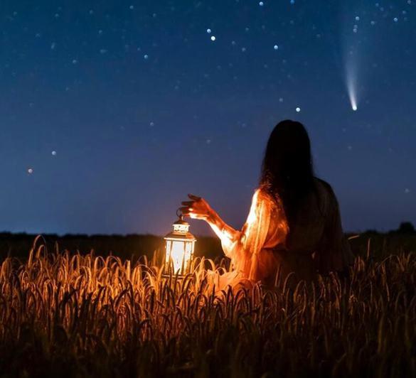 https://www.lanazione.it/image-service/view/acePublic/alias/contentid/NjFmMzJlNTgtYTg5OC00/0/la-notte-piu-stellata-dellanno-col-naso-al-cielo-a-caccia-di-desideri.jpeg?f=1.91:1&w=1200