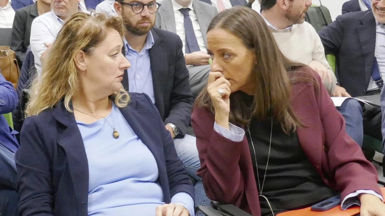 Il presidente Perra ieri in audizione in commissione a Palazzo Vecchio a Firenze "Già al lavoro per sbloccare gli investimenti senza quotazione in Borsa" . Il presidente Perra ieri in audizione in commissione a Palazzo Vecchio a Firenze "Già al lavoro per sbloccare gli investimenti senza quotazione in Borsa" .