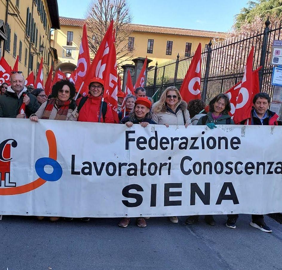 "Stabilizzare i docenti precari per il sostegno"