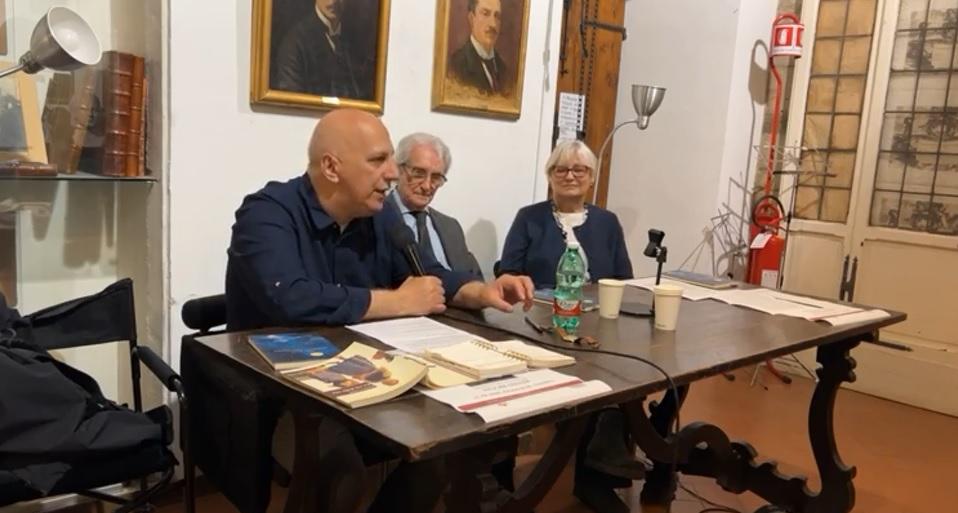 La poesia di Renzo Ricchi, l’ultima raccolta presentata alla Casa di Dante La poesia di Renzo Ricchi, l’ultima raccolta presentata alla Casa di Dante