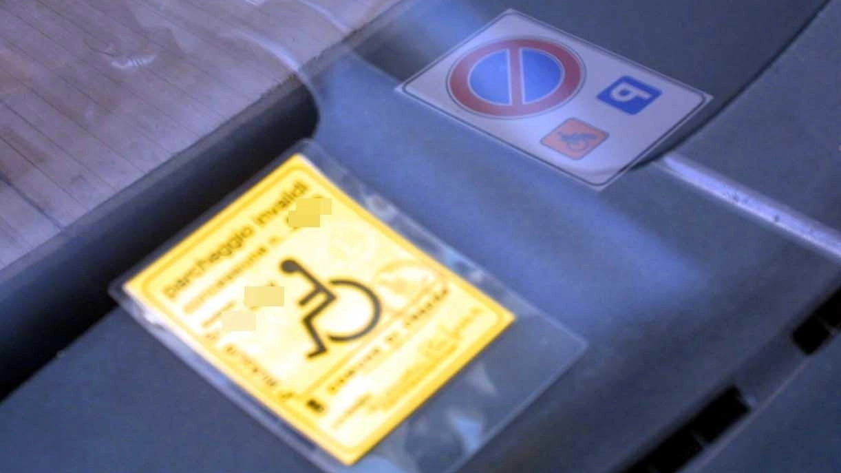 Una cittadina segnala la difficoltà di avere la risposta alla richiesta di un parcheggio disabile per la madre anziana e ammalata da tempo Una cittadina segnala la difficoltà di avere la risposta alla richiesta di un parcheggio disabile per la madre anziana e ammalata da tempo