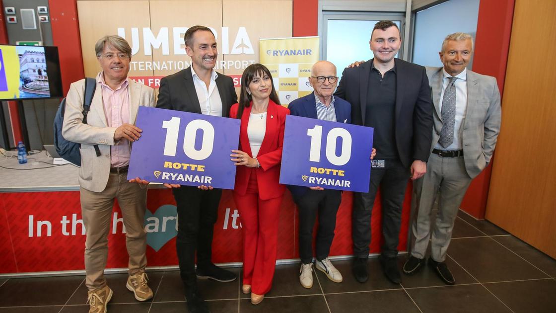 Aeroporto, piano Ryanair. Venti tratte per il raddoppio: "Ma senza tassa comunale"