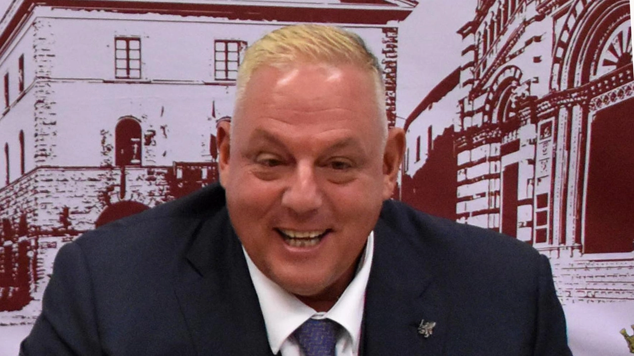 Il sindaco di Grosseto Antonfrancesco Vivarelli Colonna stamani aprirà l’incontro previsto nella sala del Consiglio Il sindaco di Grosseto Antonfrancesco Vivarelli Colonna stamani aprirà l’incontro previsto nella sala del Consiglio