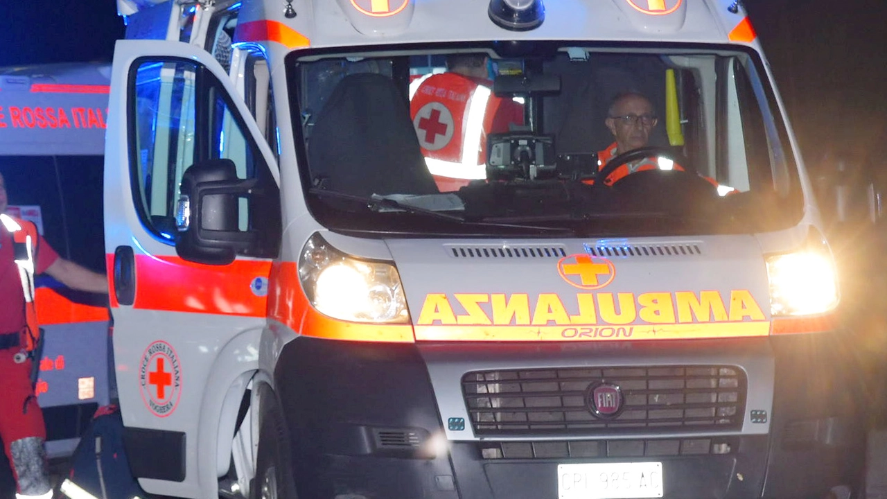 Spaventosa rissa sul lungomare di Castiglione, ragazzi feriti (foto repertorio) Spaventosa rissa sul lungomare di Castiglione, ragazzi feriti (foto repertorio)