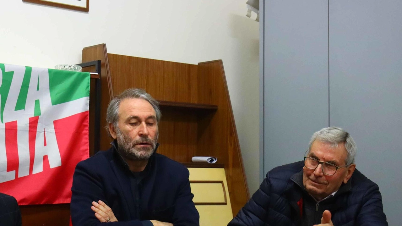 Il consigliere Ciattini chiede interventi urgenti per la regimazione delle acque a Stabbia, criticando l'amministrazione comunale per la mancanza di soluzioni concrete. Il consigliere Ciattini chiede interventi urgenti per la regimazione delle acque a Stabbia, criticando l'amministrazione comunale per la mancanza di soluzioni concrete.