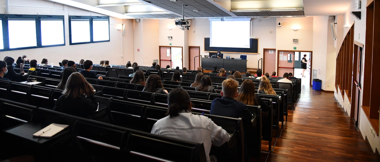 Medicina, primo semestre aperto a tutti. Firenze sceglie la didattica flessibile