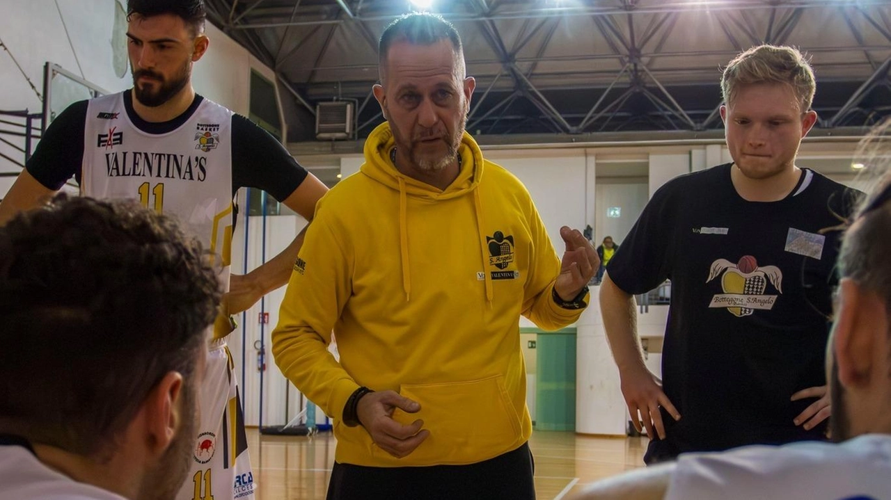 Maurizio Milani capo allenatore di Bottegone confermato in Serie C dopo la salvezza raggiunta senza playout
