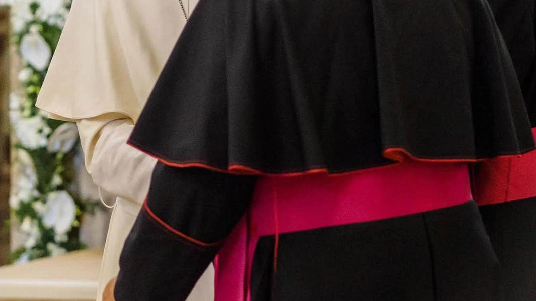 L’ex presidente della Cei, dalla sua residenza di Città della Pieve, parla del futuro della Chiesa: "Oggi le possibilità sono minori: i nostri cardinali sono 17, alcuni prossimi al limite d’età". L’ex presidente della Cei, dalla sua residenza di Città della Pieve, parla del futuro della Chiesa: "Oggi le possibilità sono minori: i nostri cardinali sono 17, alcuni prossimi al limite d’età".