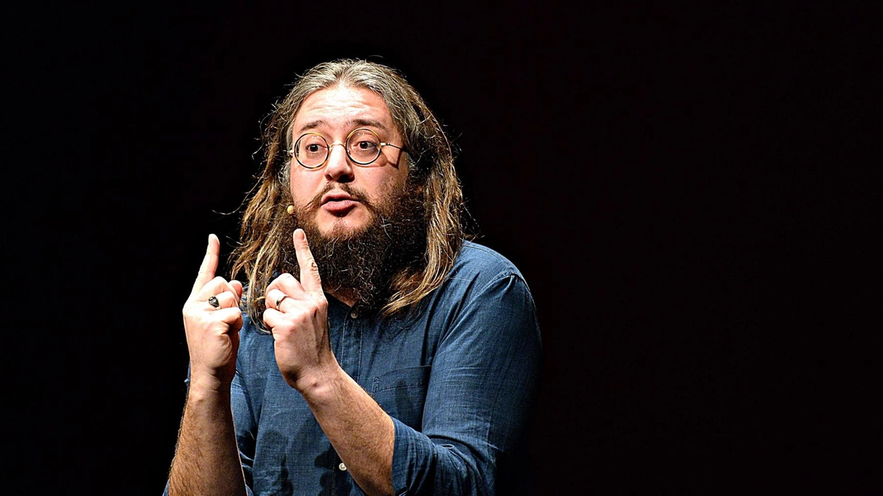 Alla Città del Teatro stasera alle 21 lo spettacolo dell’attore, scrittore, divulgatore Alla Città del Teatro stasera alle 21 lo spettacolo dell’attore, scrittore, divulgatore