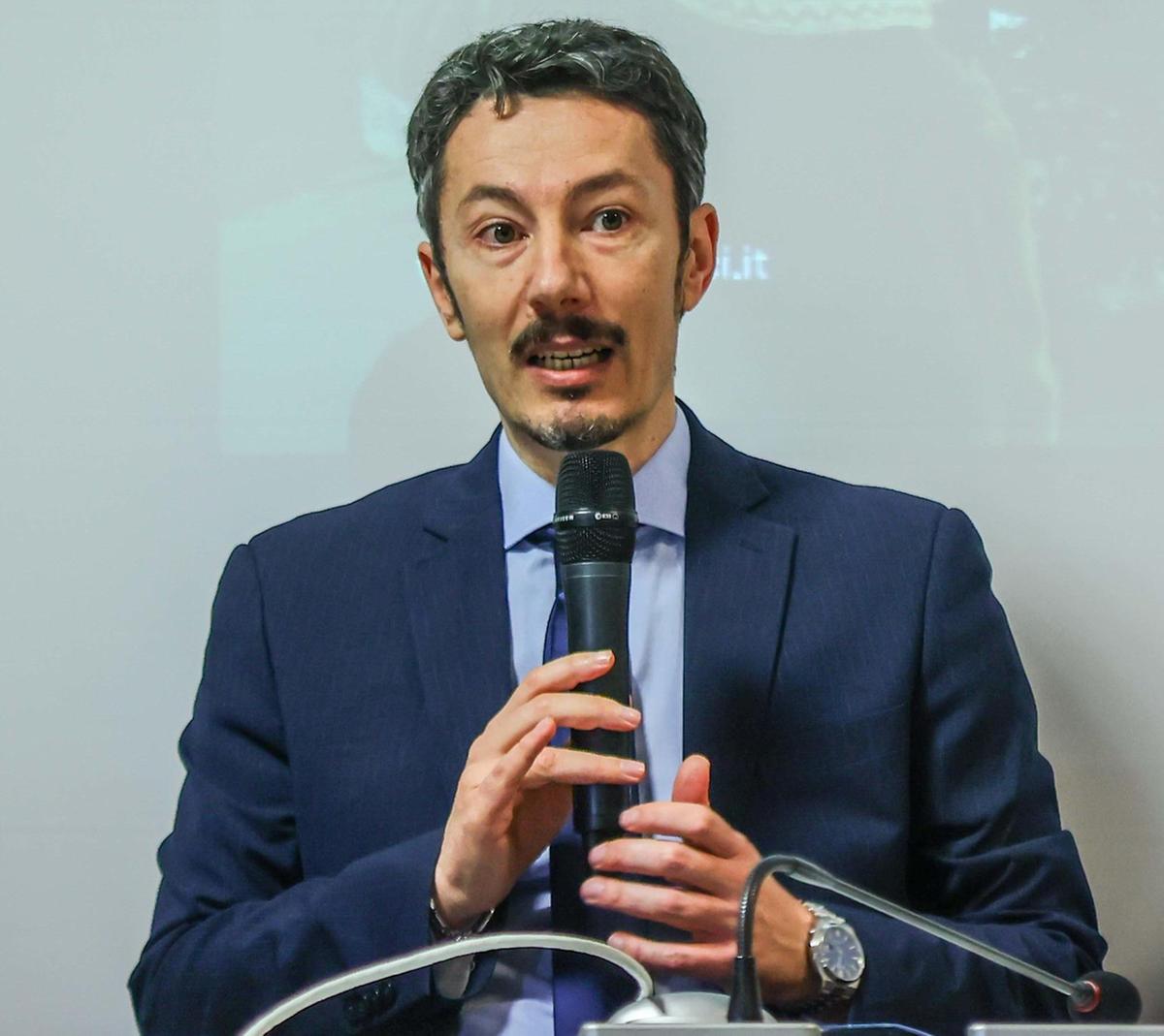 https://www.lanazione.it/image-service/view/acePublic/alias/contentid/NjM4MjU3NDYtMGY3Yy00/0/lavori-allargine-del-vincio-strade-chiuse-per-cantiere-e-nuovo-tragitto-scuolabus.jpeg?f=1.90:1&w=1200