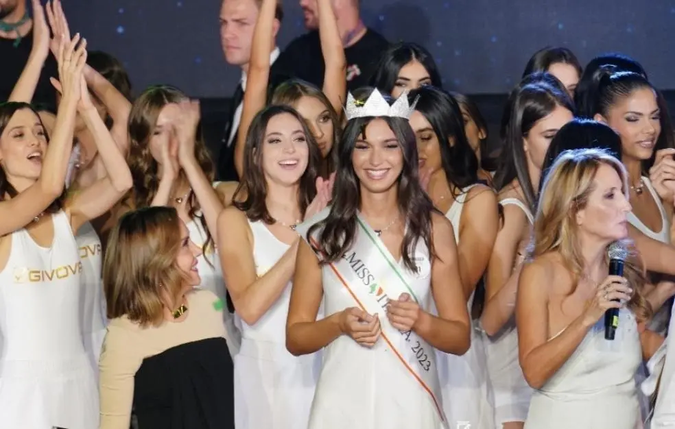 In Fortezza la semifinale di Miss Toscana. Cinquanta reginette aspiranti al titolo