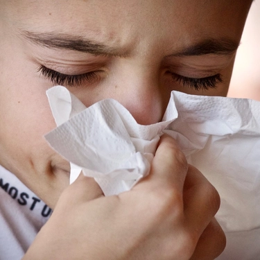 Allergie di primavera: un incontro online per curarle e prevenirle