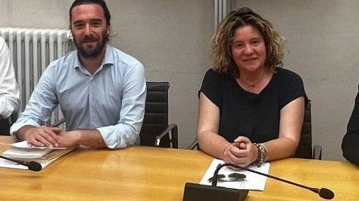 Il consigliere provinciale con delega alla transizione digitale, Matteo Giusti, insieme alla vicepresidente della Provincia, Lisa Amidei Il consigliere provinciale con delega alla transizione digitale, Matteo Giusti, insieme alla vicepresidente della Provincia, Lisa Amidei