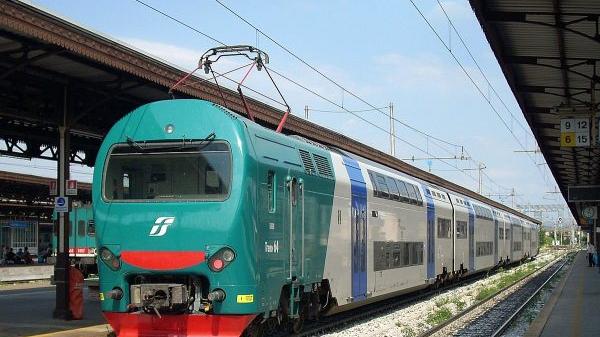https://www.lanazione.it/image-service/view/acePublic/alias/contentid/NjNkYTQwYmEtMjg5Ny00/0/esito-deludente-per-la-cabina-di-regia-sui-treni.jpeg?f=16:9&w=1200&h=630