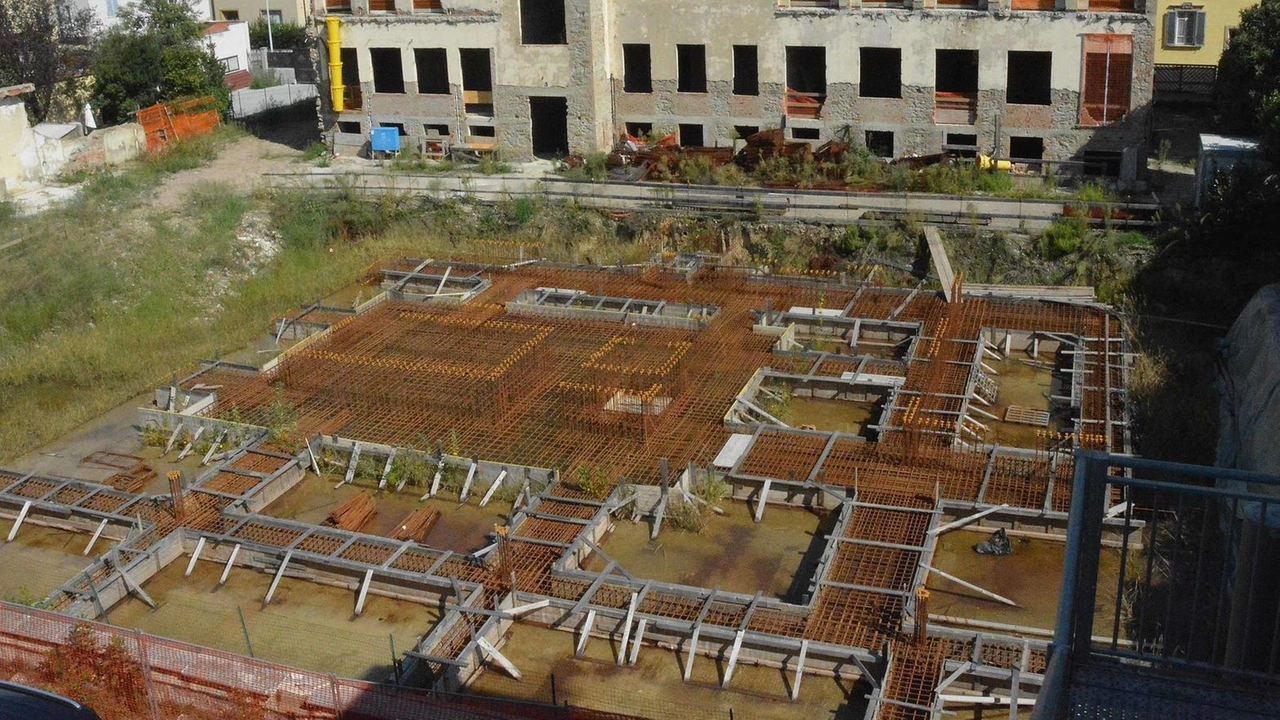 L’operazione doppio tunnel sarà completata tra una settimana con un intervento dalle 20 in poi. Una speranza per il cantiere di via Filzi. Passa a maggioranza il bilancio consolidato tra le polemiche. L’operazione doppio tunnel sarà completata tra una settimana con un intervento dalle 20 in poi. Una speranza per il cantiere di via Filzi. Passa a maggioranza il bilancio consolidato tra le polemiche.