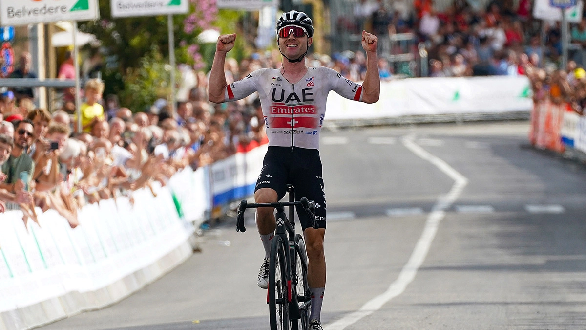 Lo svizzero Hirschi vince a Peccioli nel 2023 Lo svizzero Hirschi vince a Peccioli nel 2023