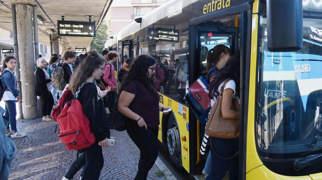 La promozione di Palazzo Vecchio rivolta a studenti, utenti storici e nuovi . La promozione di Palazzo Vecchio rivolta a studenti, utenti storici e nuovi .