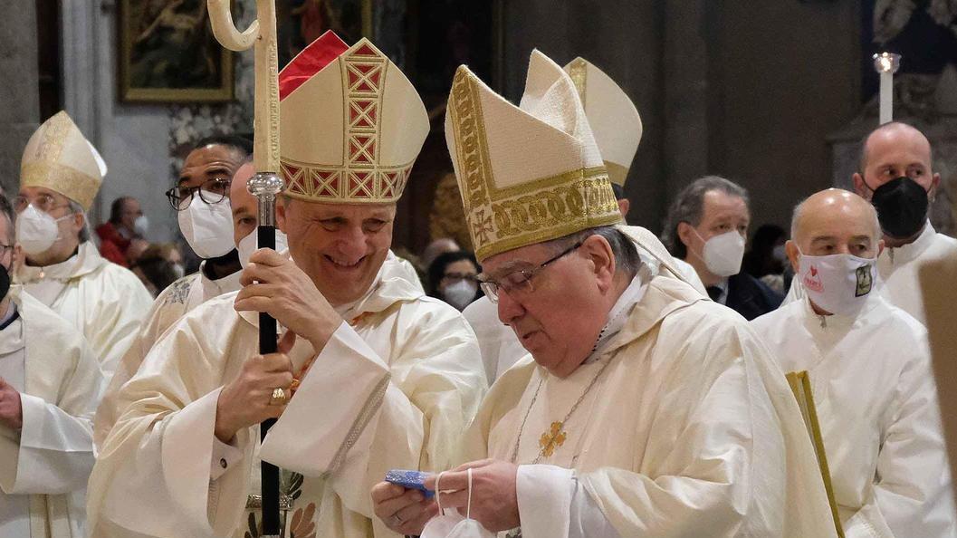 https://www.lanazione.it/image-service/view/acePublic/alias/contentid/NjNlZTI2YzYtMWI2Zi00/0/quegli-amici-lanciati-in-conclave-dal-frate-sbocciato-alla-verna-al-favorito-segretario-di-stato-anche-becciu-e-passato-di-qui.jpeg?f=16:9&w=1200&h=630