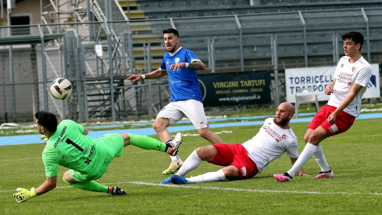 Ultimo atto per il Foligno Calcio e il San Venanzo che hanno chiuso il campioanto appaiate al vertice della classifica Ultimo atto per il Foligno Calcio e il San Venanzo che hanno chiuso il campioanto appaiate al vertice della classifica