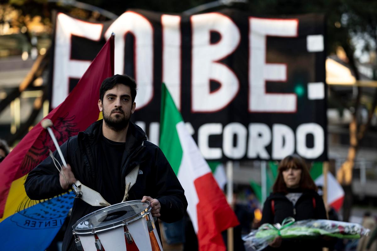 toscana rossa e sinistra comune no alla festa nazionale di casapound a principina a mare