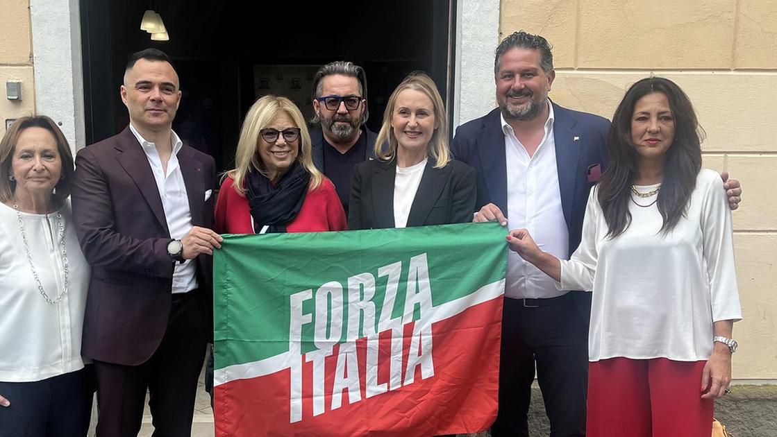 Forza Italia già in campo: "Pronti a dare battaglia" Forza Italia già in campo: "Pronti a dare battaglia"