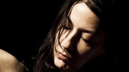 Julia Kent: la violoncellista di fama mondiale in concerto a Firenze domenica al Parc Julia Kent: la violoncellista di fama mondiale in concerto a Firenze domenica al Parc
