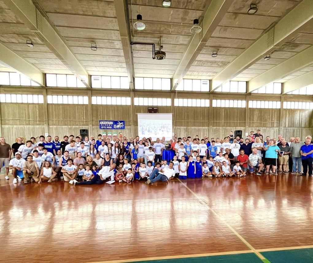 Auguri Argentario basket. Mezzo secolo di vita: "Traguardo importante"