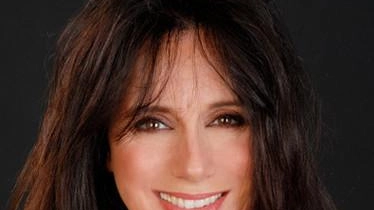 La soprano Susanna. Rigacci e il direttore d’Orchestra Maurizio Colasanti protagonisti stasera a Castiglione per il debutto del festival ’Sinfonie d’estate’ La soprano Susanna. Rigacci e il direttore d’Orchestra Maurizio Colasanti protagonisti stasera a Castiglione per il debutto del festival ’Sinfonie d’estate’