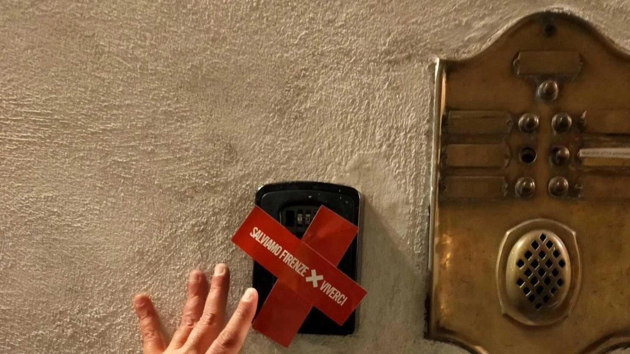 Una delle azioni di protesta del comitato “Salviamo Firenze“ Una delle azioni di protesta del comitato “Salviamo Firenze“