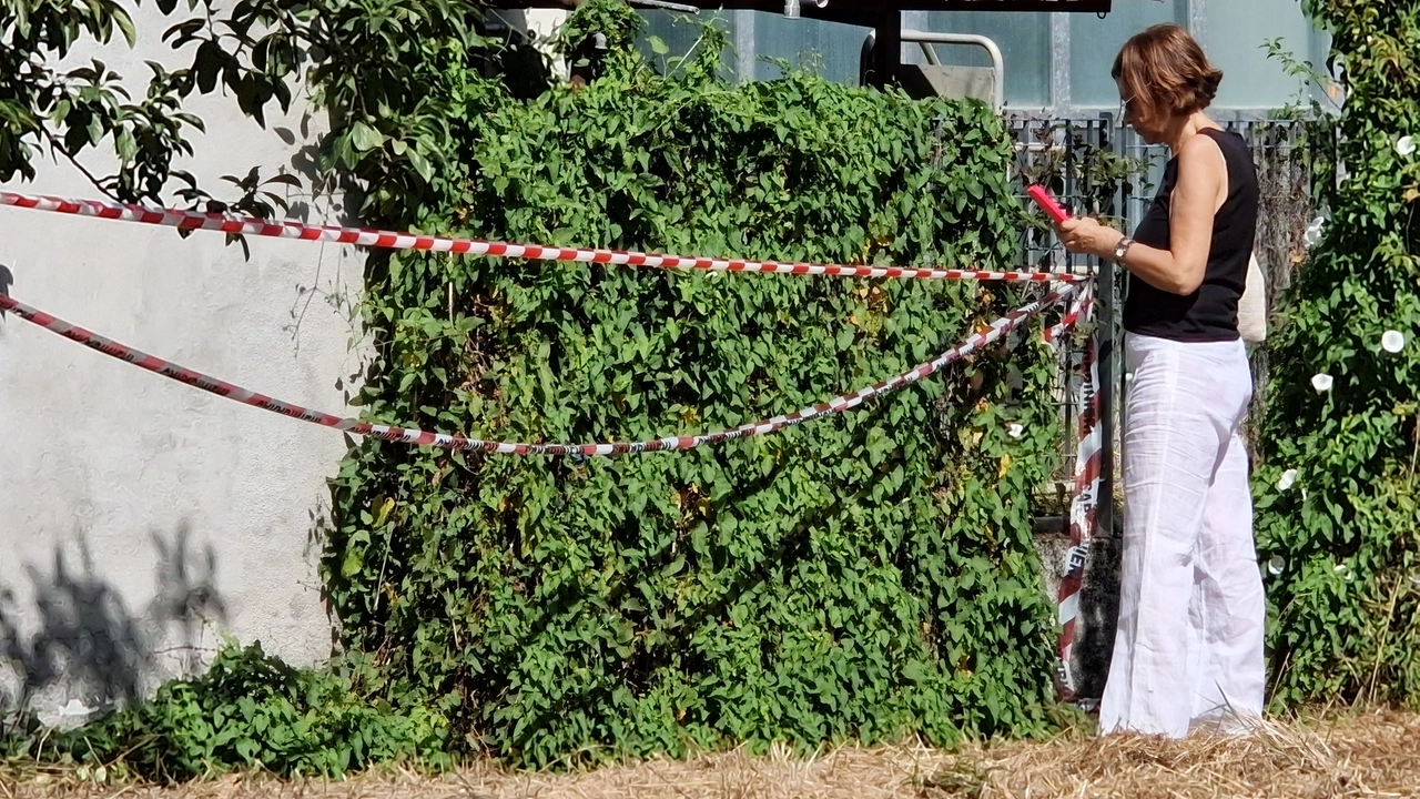 Il luogo in via Branaccia di Agliana dove e stato rinvenuto il corpo dell'anziano (Luca Castellani/FotoCastellani)