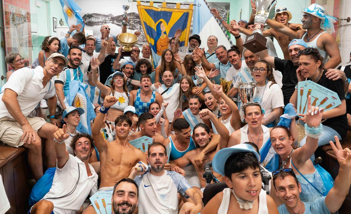 Un trionfo senza storia. Il Valle si aggiudica l’82° Palio Marinaro. Sabato i festeggiamenti Un trionfo senza storia. Il Valle si aggiudica l’82° Palio Marinaro. Sabato i festeggiamenti