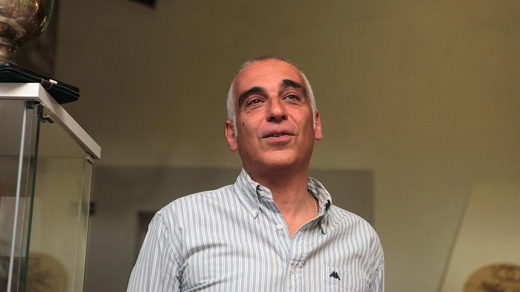 Il consigliere regionale di Fdl: "Un intervento che sventrerebbe la montagna: un vero mostro". E sui finanziamenti: "Un’altra opera è possibile, il ministro Santanché si è espressa con favore". Il consigliere regionale di Fdl: "Un intervento che sventrerebbe la montagna: un vero mostro". E sui finanziamenti: "Un’altra opera è possibile, il ministro Santanché si è espressa con favore".