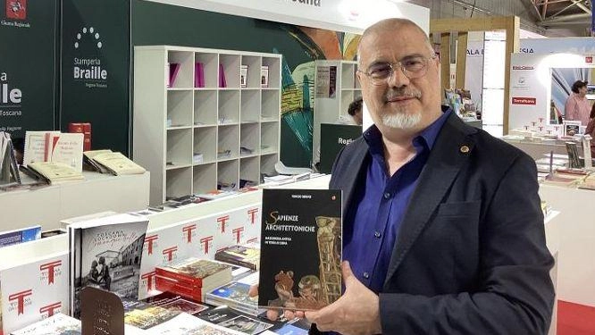 Luca Betti ripercorre l’impegno partito dall’attività di fotografo del padre Giancarlo "Partì tutto nel 1992 dalla decisione di pubblicare le sue foto dei Palii, siamo ancora qua".