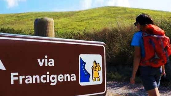 Il Comune di Siena riceve contributo regionale ridotto per la manutenzione della via Francigena nel 2024. La Dmo Terre di Siena gestirà i fondi per garantire la fruibilità del cammino. Altri finanziamenti saranno necessari per preservare l'importante itinerario turistico. Il Comune di Siena riceve contributo regionale ridotto per la manutenzione della via Francigena nel 2024. La Dmo Terre di Siena gestirà i fondi per garantire la fruibilità del cammino. Altri finanziamenti saranno necessari per preservare l'importante itinerario turistico.