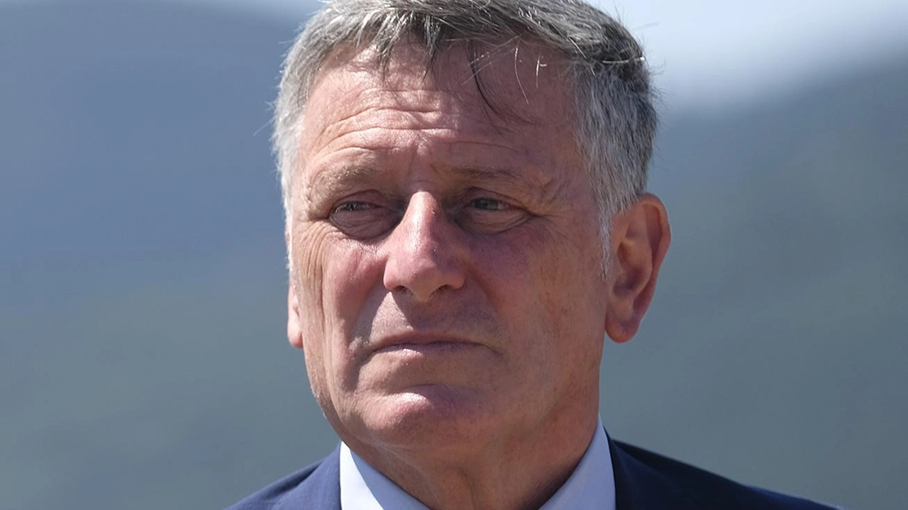 Leonardo Paoletti, sindaco di Lerici, aggiorna i dati di Legambiente (che, come precisato dal presidente provinciale Stefano Sarti, sono stati... Leonardo Paoletti, sindaco di Lerici, aggiorna i dati di Legambiente (che, come precisato dal presidente provinciale Stefano Sarti, sono stati...