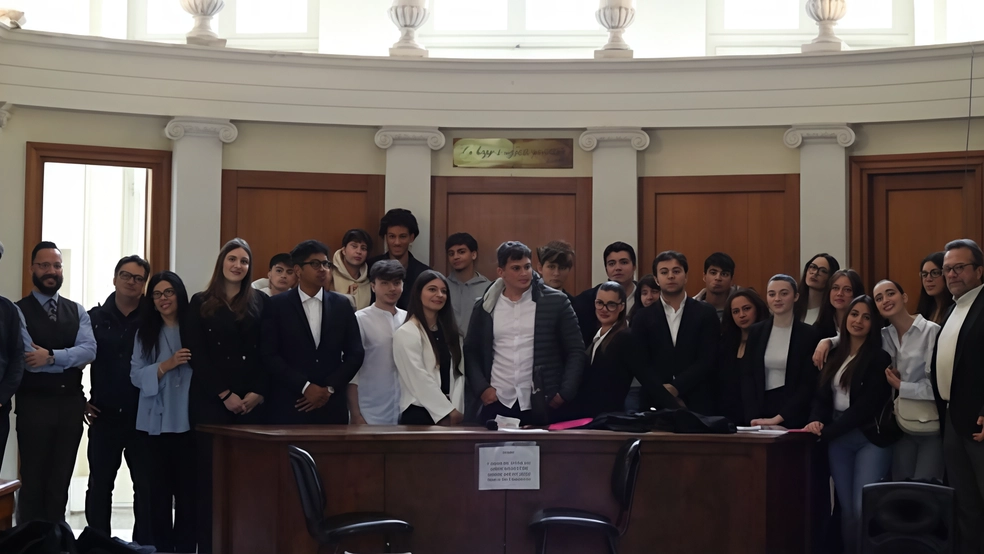 Il gruppo degli studenti coinvolti nel progetti di processo simulato Il gruppo degli studenti coinvolti nel progetti di processo simulato