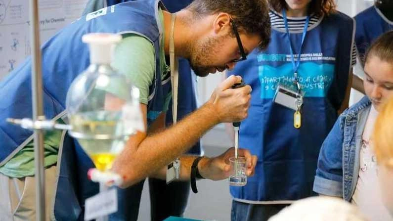 Tanti i laboratori, gli eventi e le visite guidate che animeranno Bright Night in tutta la Toscana Tanti i laboratori, gli eventi e le visite guidate che animeranno Bright Night in tutta la Toscana