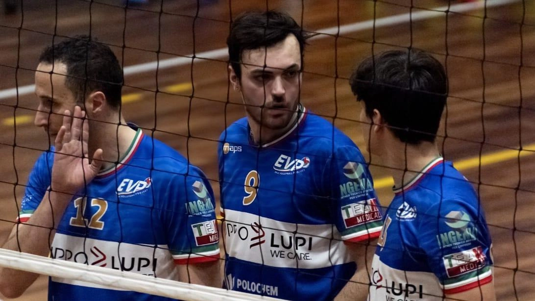 Volley serie B, turno di riposo della Codyeco dopo la vittoria infrasettimanale. Gruppo Lupi batti un colpo. L’Arno vuol salire