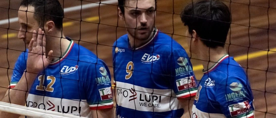 Volley serie B, turno di riposo della Codyeco dopo la vittoria infrasettimanale. Gruppo Lupi batti un colpo. L’Arno vuol salire