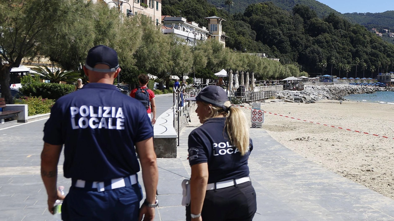Lerici e Porto Venere hanno lanciato i concorsi in vista dell’estate. I bandi scadono il 25 marzo, garantito un contratto di almeno sei mesi . Lerici e Porto Venere hanno lanciato i concorsi in vista dell’estate. I bandi scadono il 25 marzo, garantito un contratto di almeno sei mesi .